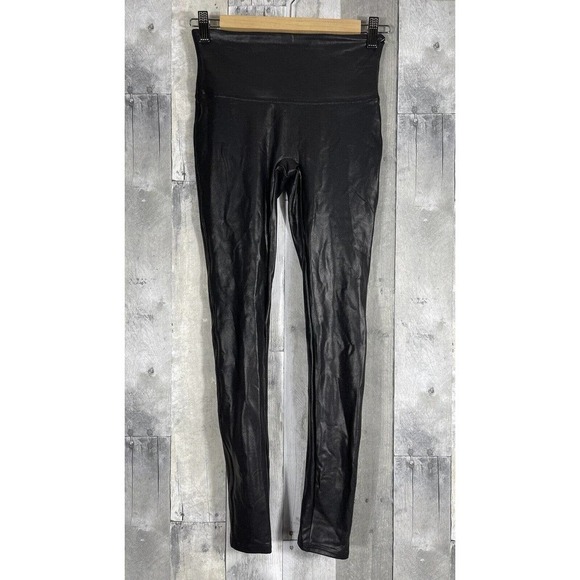 SPANX FAUX LEATHER LEGGINGS (2437) BLACK , SIZE - MEDIUM (B332) - Picture 1 of 8